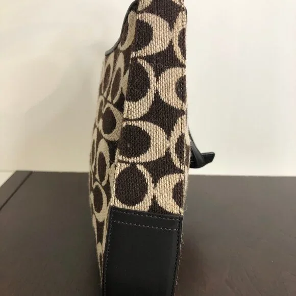 Coach Vintage Signature C Wool Shoulder Bag - Picture 7 of 14